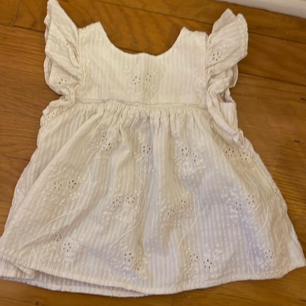 Zara Baby Girls Top/shirt. White. 12-18 months